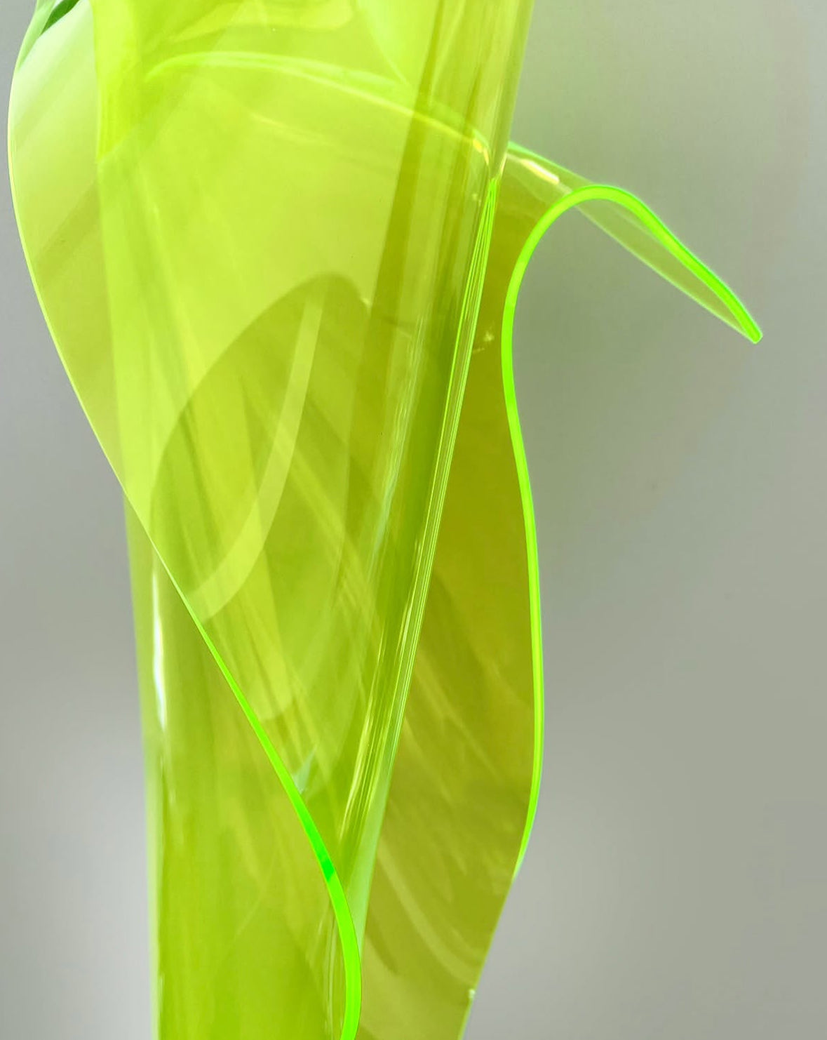 Michele Caspers "FLUORESCENT LIGHT I" 96x42x35 cm